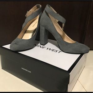 Nine West Grey Pumps